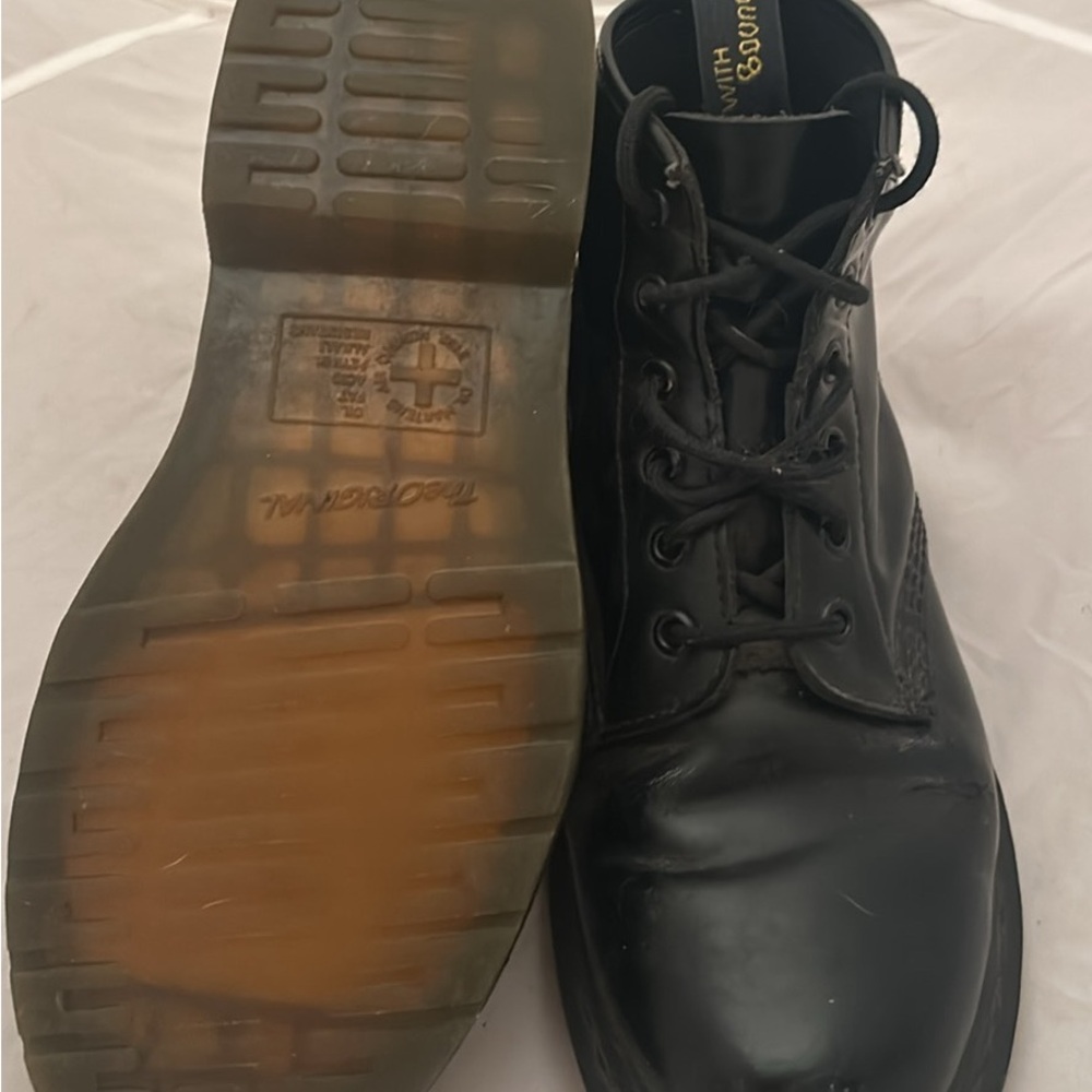 Dr. Marten Black Boots size 9 - Picture 3 of 3